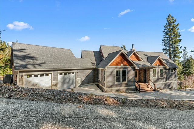 6827 Forest Ridge Drive, Wenatchee, WA 98801