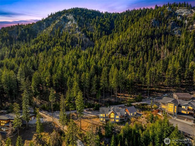 6827 Forest Ridge Drive, Wenatchee, WA 98801