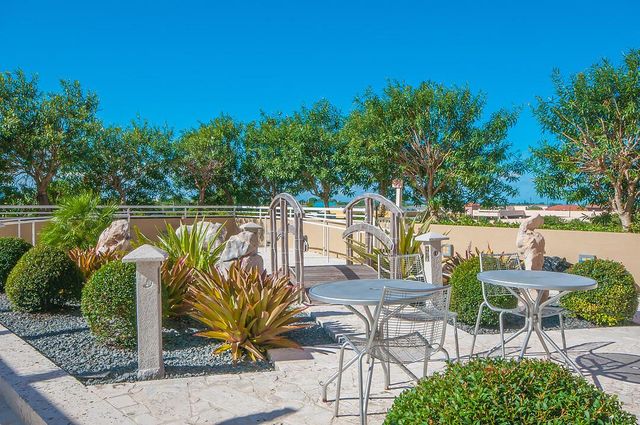 1551 N Flagler Drive 605, West Palm Beach, FL 33401