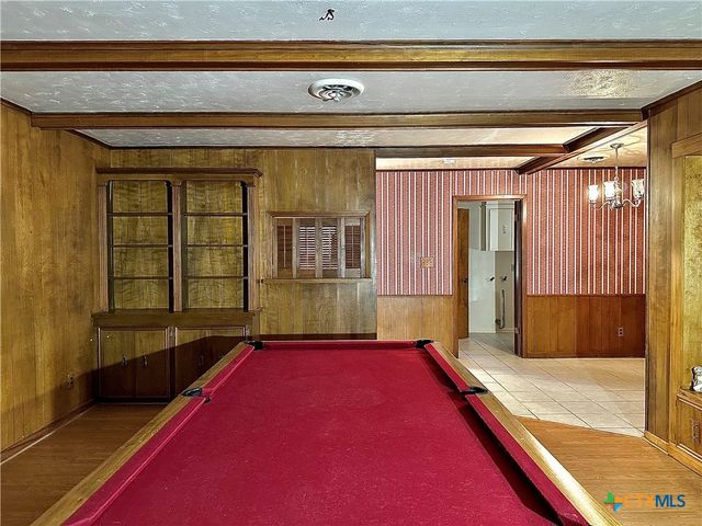203 Hampshire Street, Victoria, TX 77904
