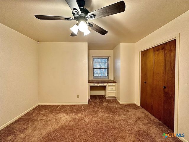 203 Hampshire Street, Victoria, TX 77904
