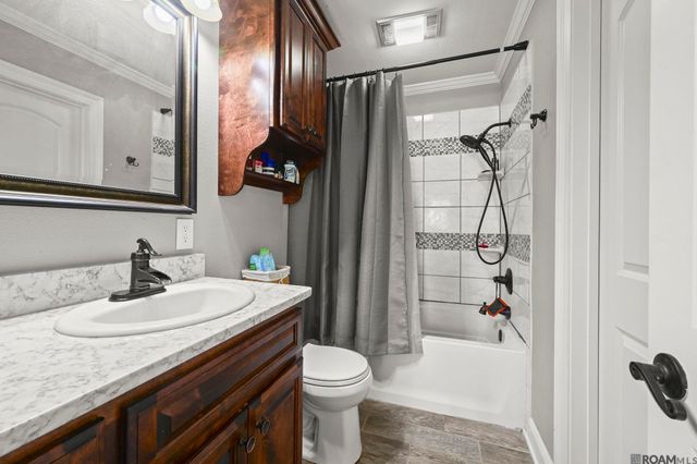 14155 Forest Glen Ln, Walker, LA 70785