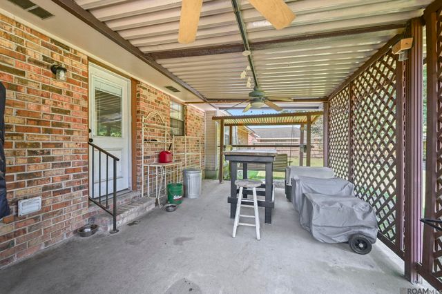 14155 Forest Glen Ln, Walker, LA 70785