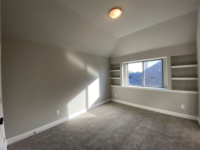 140 Kenilworth Lane, Greenville, TX 75401