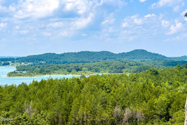 1337 Lake Haven Way, Sevierville, TN 37876
