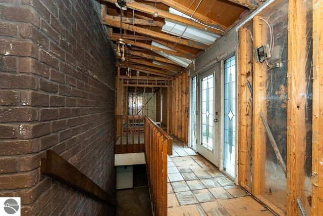 3290 E River, Mt Pleasant, MI 48858
