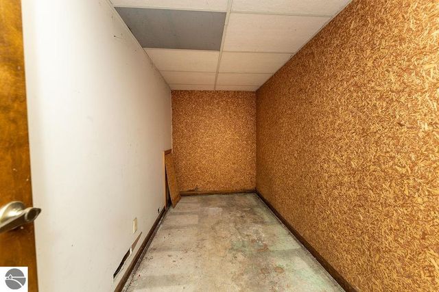 3290 E River, Mt Pleasant, MI 48858