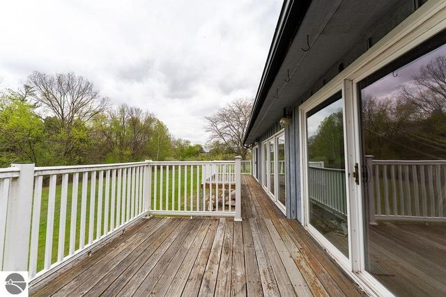 3290 E River, Mt Pleasant, MI 48858