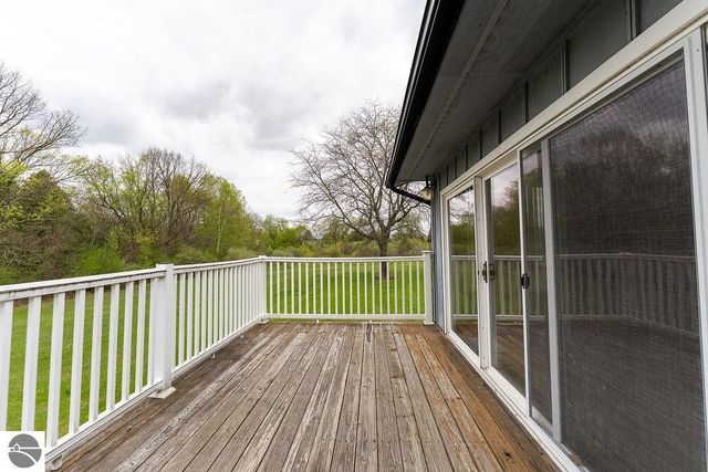 3290 E River, Mt Pleasant, MI 48858