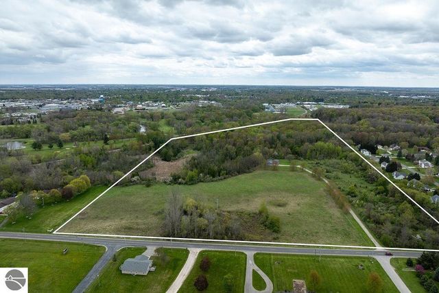 3290 E River, Mt Pleasant, MI 48858
