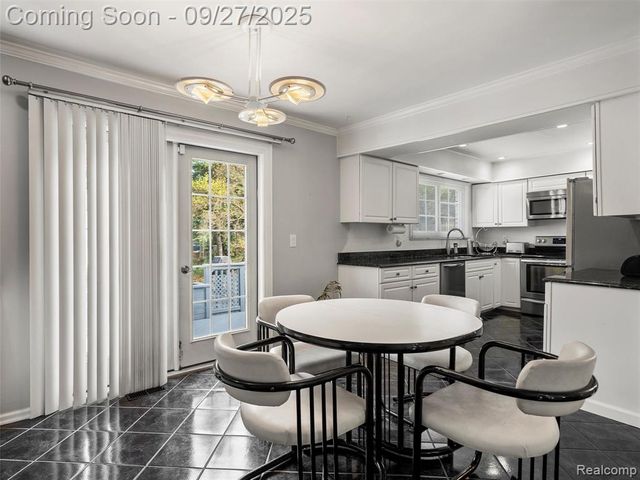 42881 Inverness Court, Northville, MI 48168