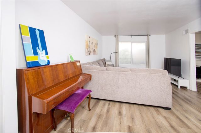 3040 La Puente, West Covina, CA 91792