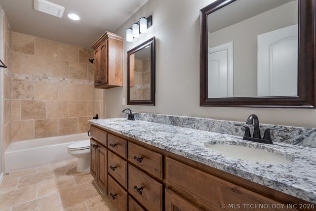 849 E 148th Place S, Glenpool, OK 74033