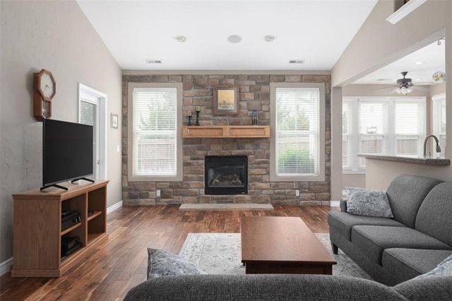 5249 Carson Place, Lawrence, KS 66049