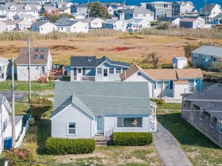 558 Winnacunnet Road, Hampton, NH 03842
