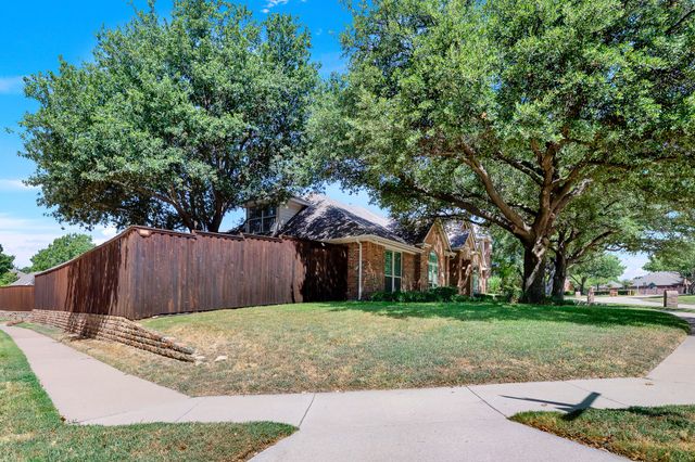 3217 Royal Melbourne Drive, Plano, TX 75093