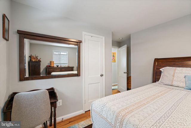 3903 WHISPERING LN, Falls Church, VA 22041