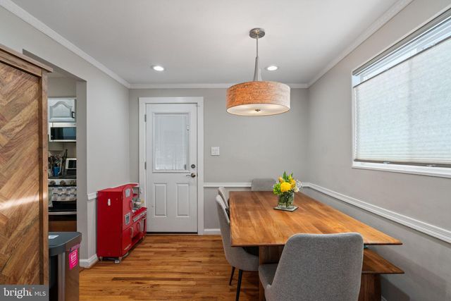 3903 WHISPERING LN, Falls Church, VA 22041