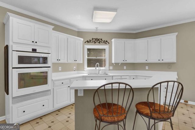 1896 Kennard Court, Snellville, GA 30078