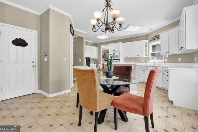 1896 Kennard Court, Snellville, GA 30078