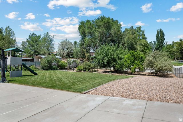1597 E 11400 S, Sandy, UT 84092