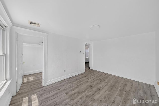 23 union Street 2, Carteret, NJ 07008