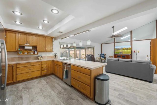 2717 Carlmont Place, Simi Valley, CA 93065
