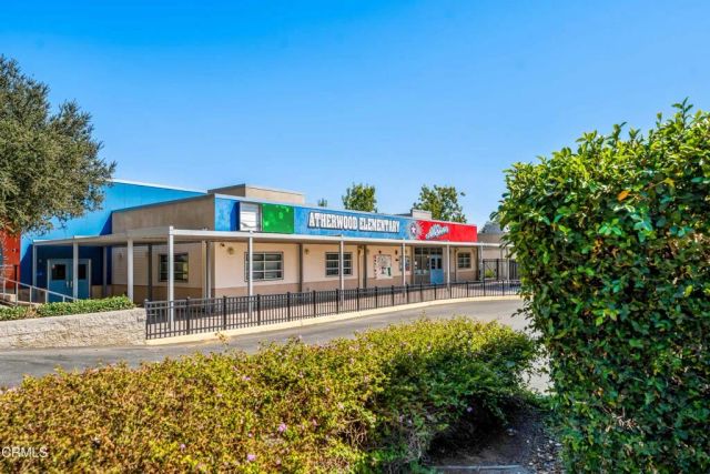 2717 Carlmont Place, Simi Valley, CA 93065