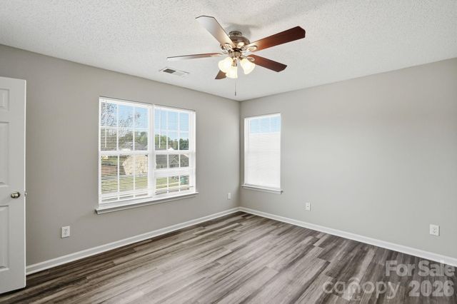 836 Almora Drive, Charlotte, NC 28216