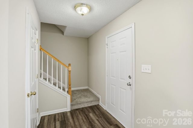 836 Almora Drive, Charlotte, NC 28216