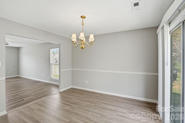 836 Almora Drive, Charlotte, NC 28216