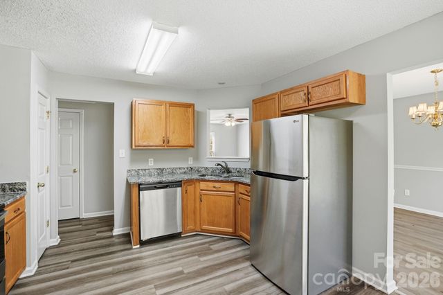 836 Almora Drive, Charlotte, NC 28216