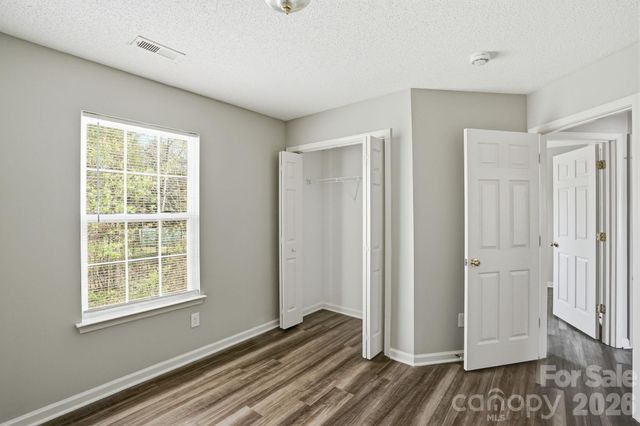 836 Almora Drive, Charlotte, NC 28216