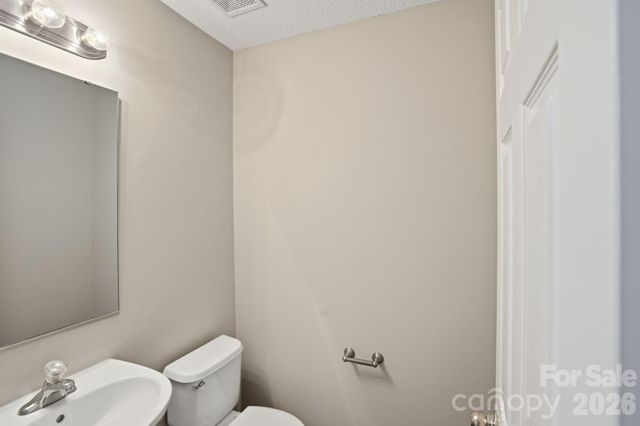 836 Almora Drive, Charlotte, NC 28216