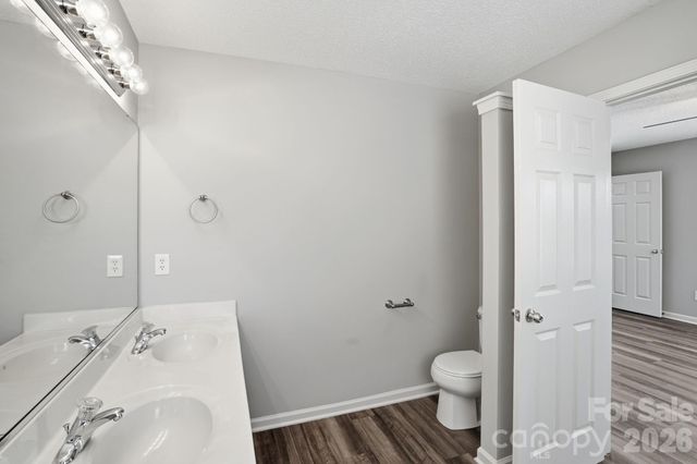 836 Almora Drive, Charlotte, NC 28216