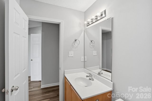 836 Almora Drive, Charlotte, NC 28216
