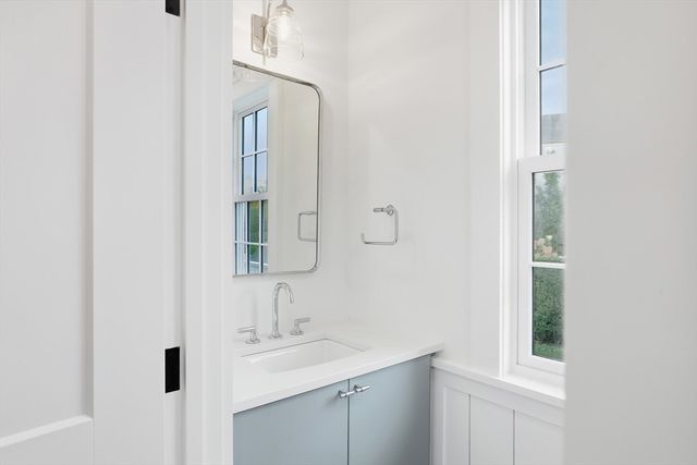 6 Mariner Way, Nantucket, MA 02554