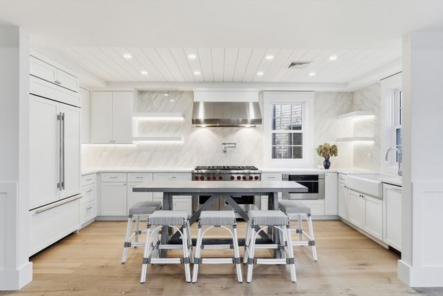 6 Mariner Way, Nantucket, MA 02554