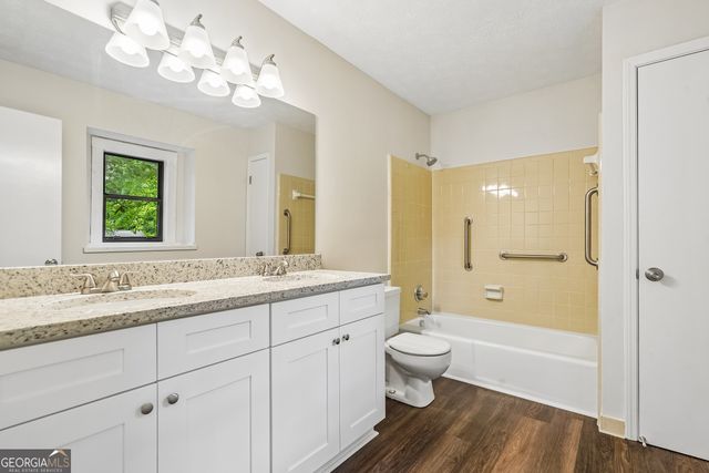 4927 Dillards Mill Way, Peachtree Corners, GA 30096