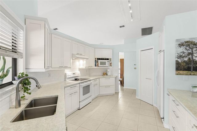 4616 VINTAGE DRIVE, Sarasota, FL 34243