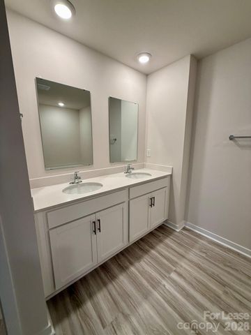 12027 Zazu Way, Charlotte, NC 28215