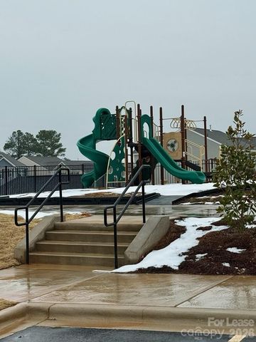 12027 Zazu Way, Charlotte, NC 28215