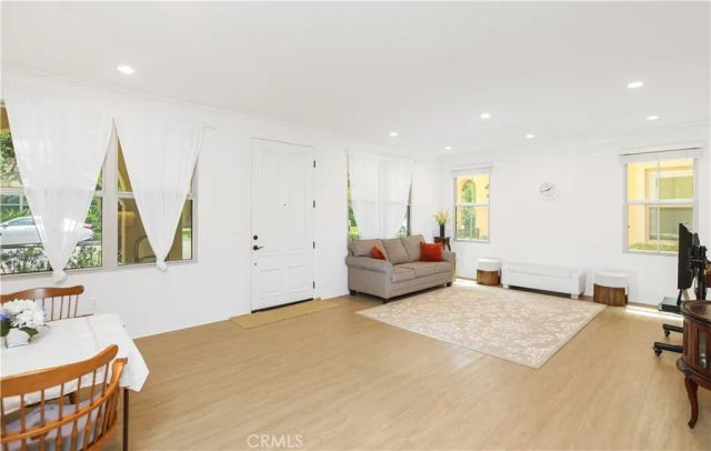 41 Kempton, Irvine, CA 92620