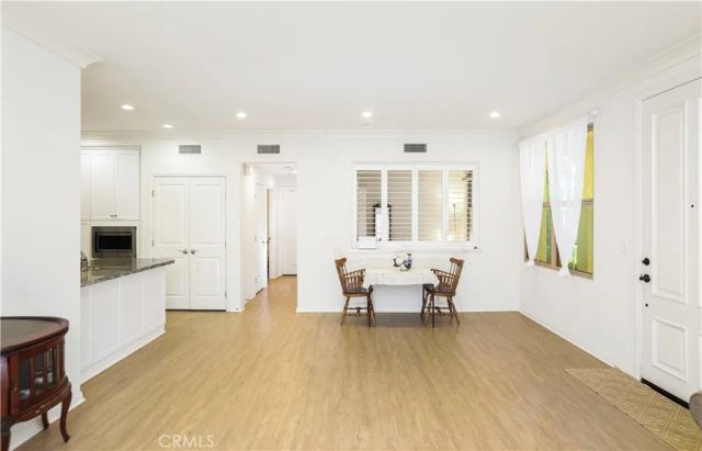 41 Kempton, Irvine, CA 92620