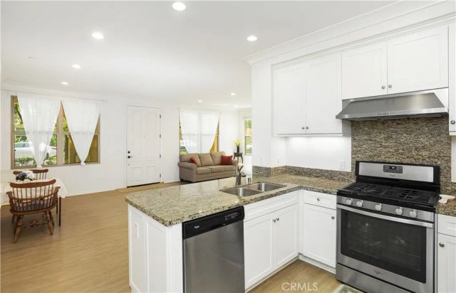 41 Kempton, Irvine, CA 92620
