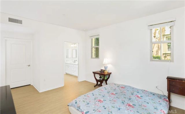 41 Kempton, Irvine, CA 92620