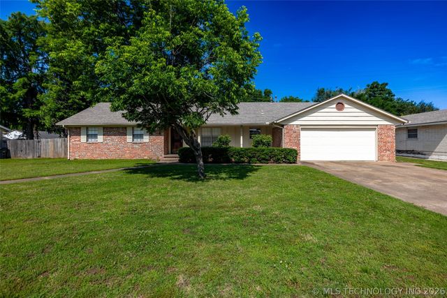 2332 S Nogales Avenue, Tulsa, OK 74107