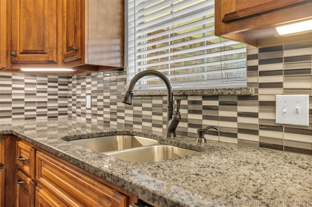 2332 S Nogales Avenue, Tulsa, OK 74107