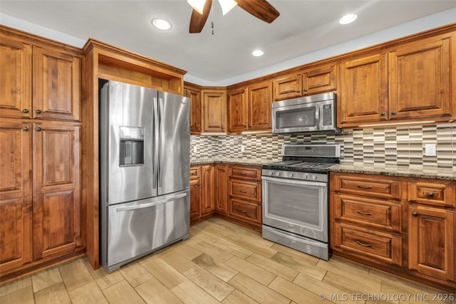 2332 S Nogales Avenue, Tulsa, OK 74107