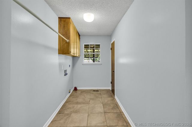2332 S Nogales Avenue, Tulsa, OK 74107